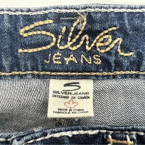 Silver Women’s Blue Jean FRANCES Capris Sz 27 (3/4) Distressed Pockets - Picture 5 of 14